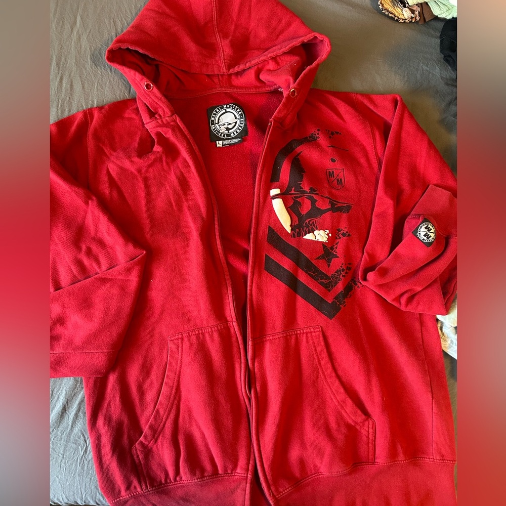 Metal Mulisha Red Jacket
ATTENTION: zipper on the bottom is ripped a little bit
